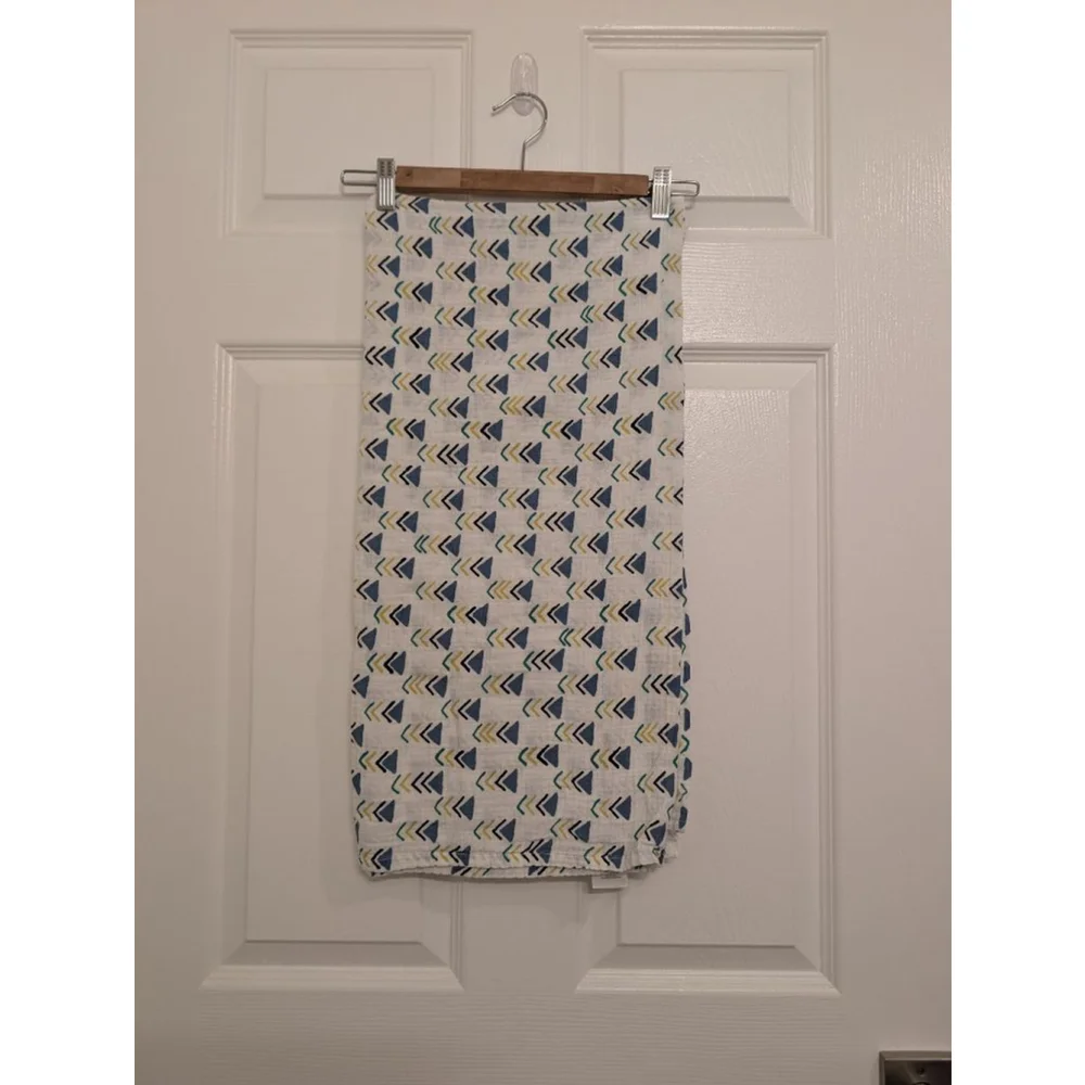 Baby Pottery Barn Modern Baby 47x47 White Blue Swaddle 100% Organic Cotton